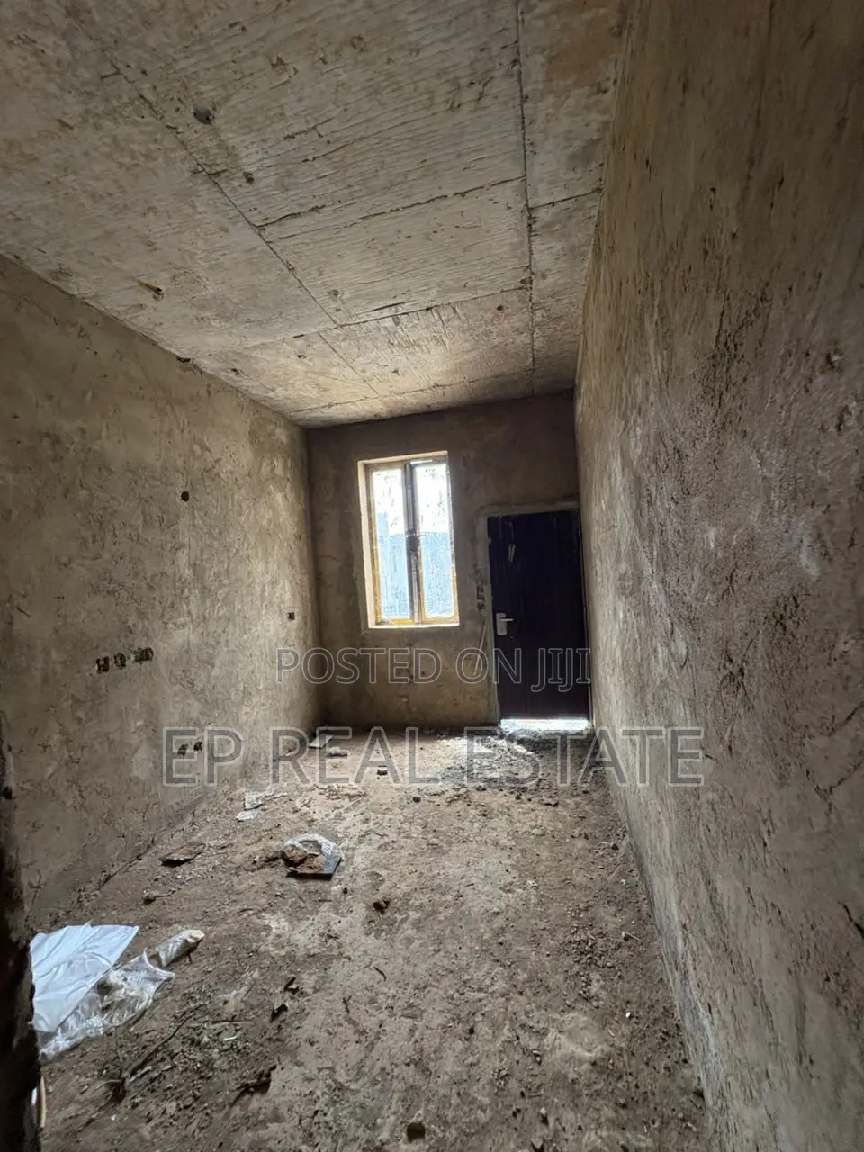 4bdrm Duplex in Apo District for sale in Apo District