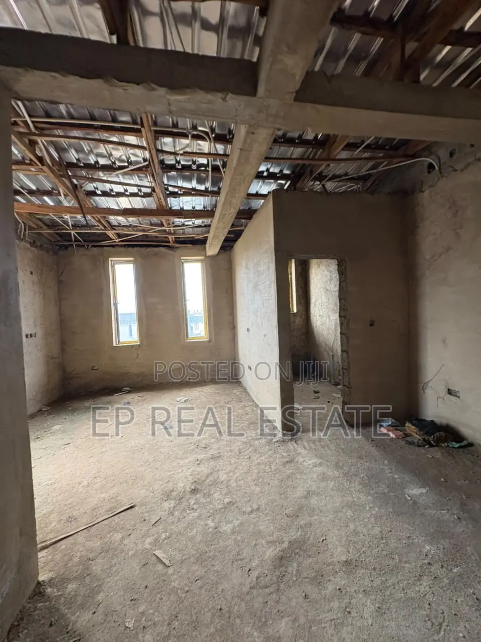4bdrm Duplex in Apo District for sale in Apo District