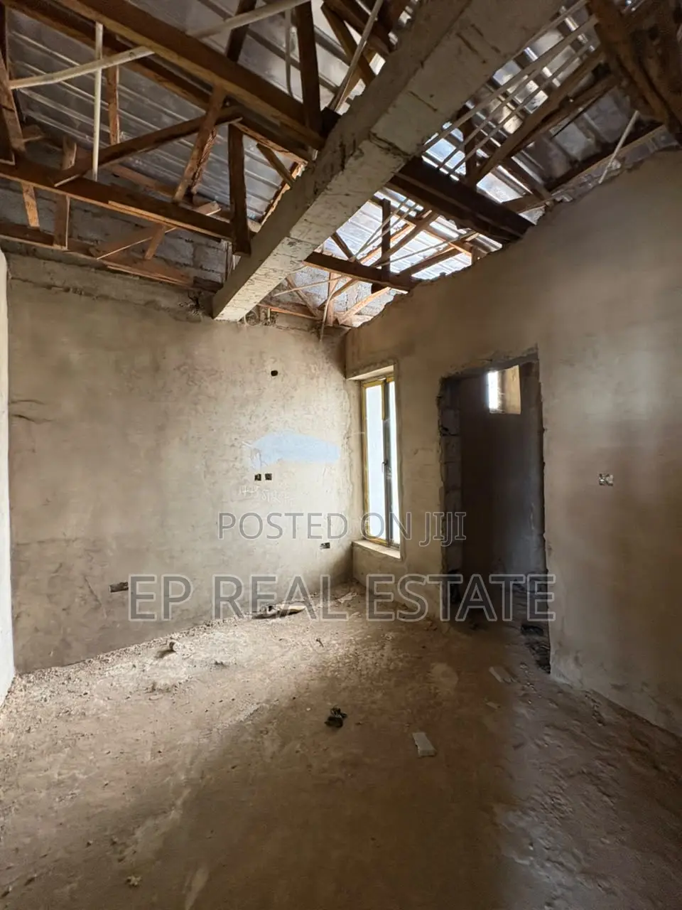4bdrm Duplex in Apo District for sale in Apo District