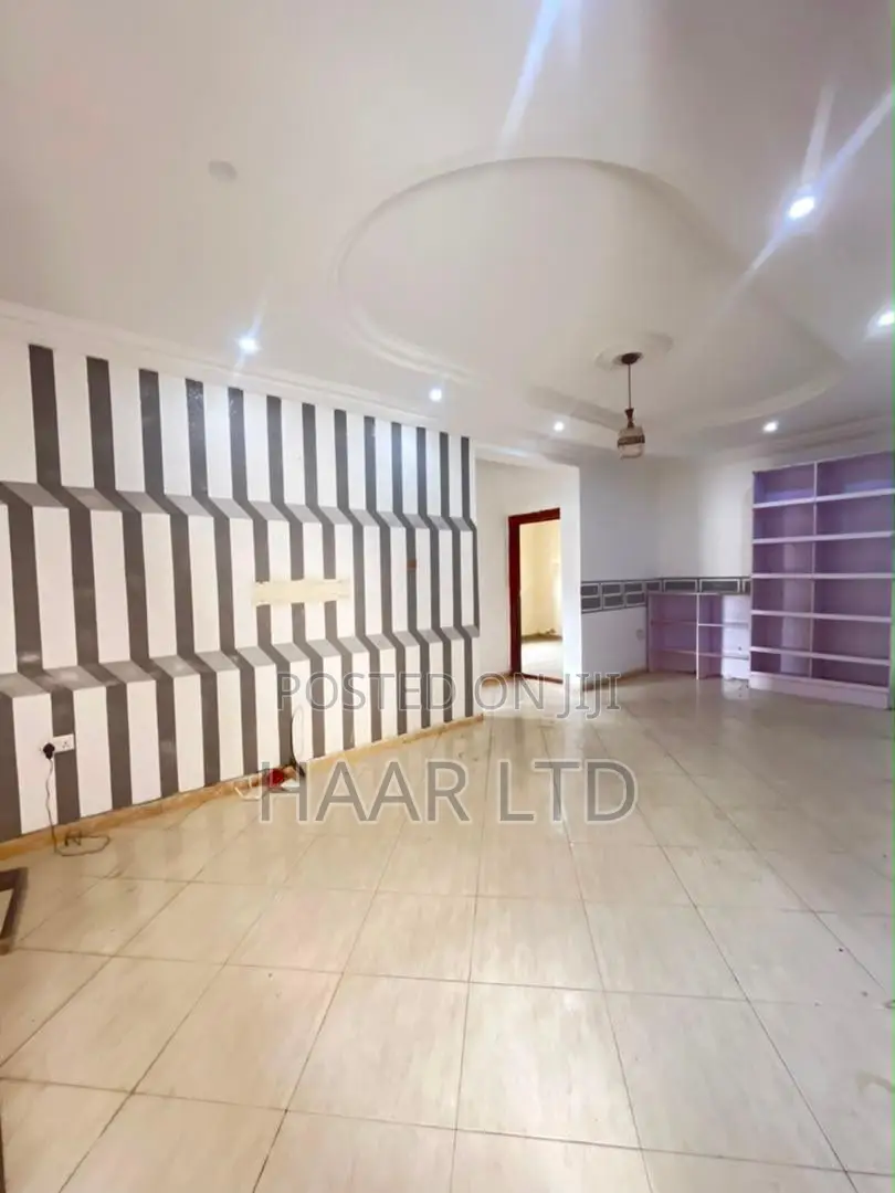 3bdrm Apartment in Chevron for sale in Chevron