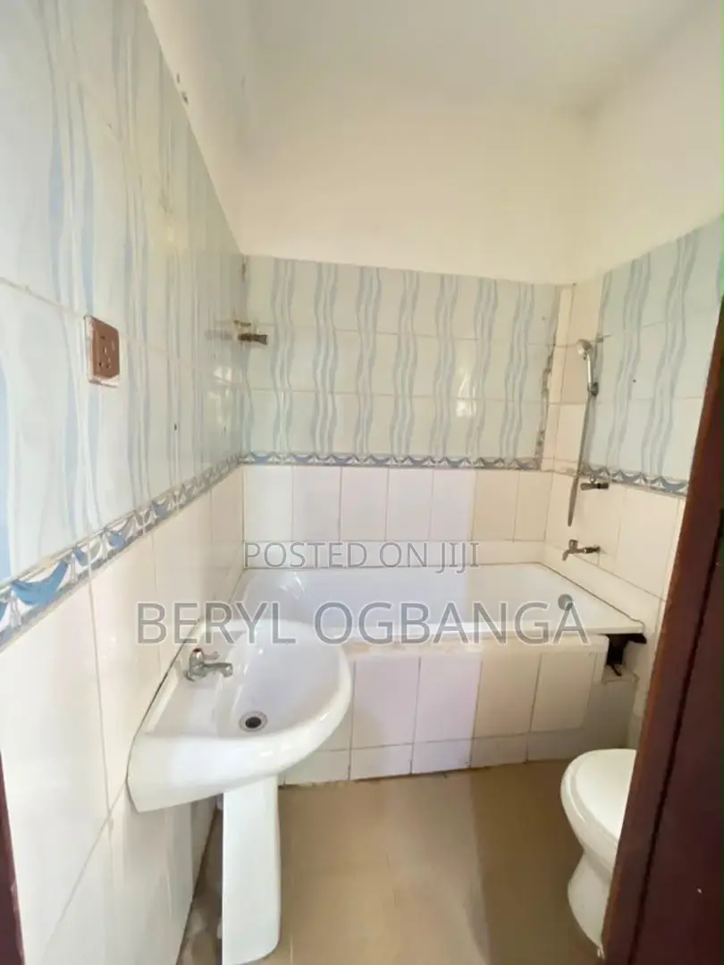 3bdrm Apartment in Chevron for sale in Chevron