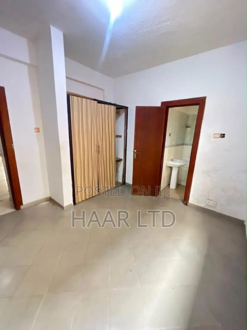 3bdrm Apartment in Chevron for sale in Chevron