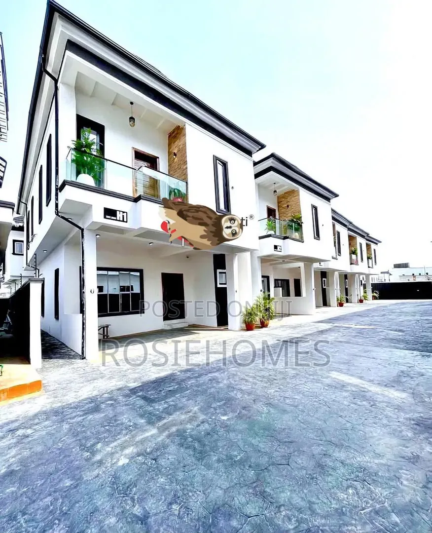 4bdrm Duplex in Ikota Gra for rent in Ikota
