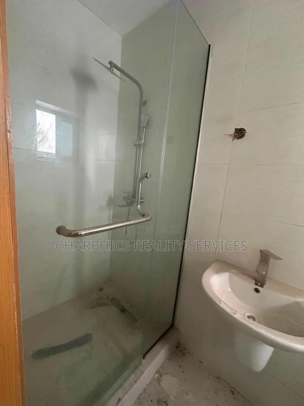 2bdrm Apartment in Awolowo Way for rent in Awolowo Way