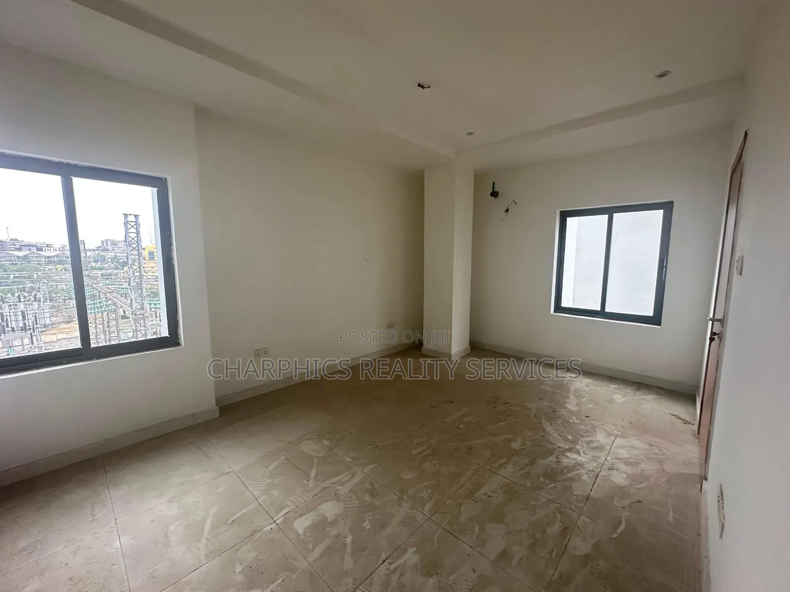 2bdrm Apartment in Awolowo Way for rent in Awolowo Way