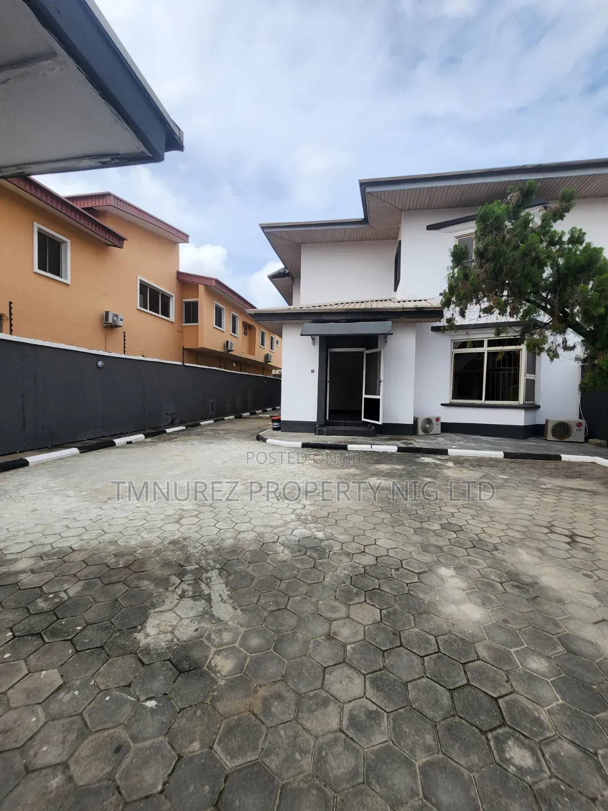 Mini Flat in Lekki Phase 1 for rent in Lekki Phase 1
