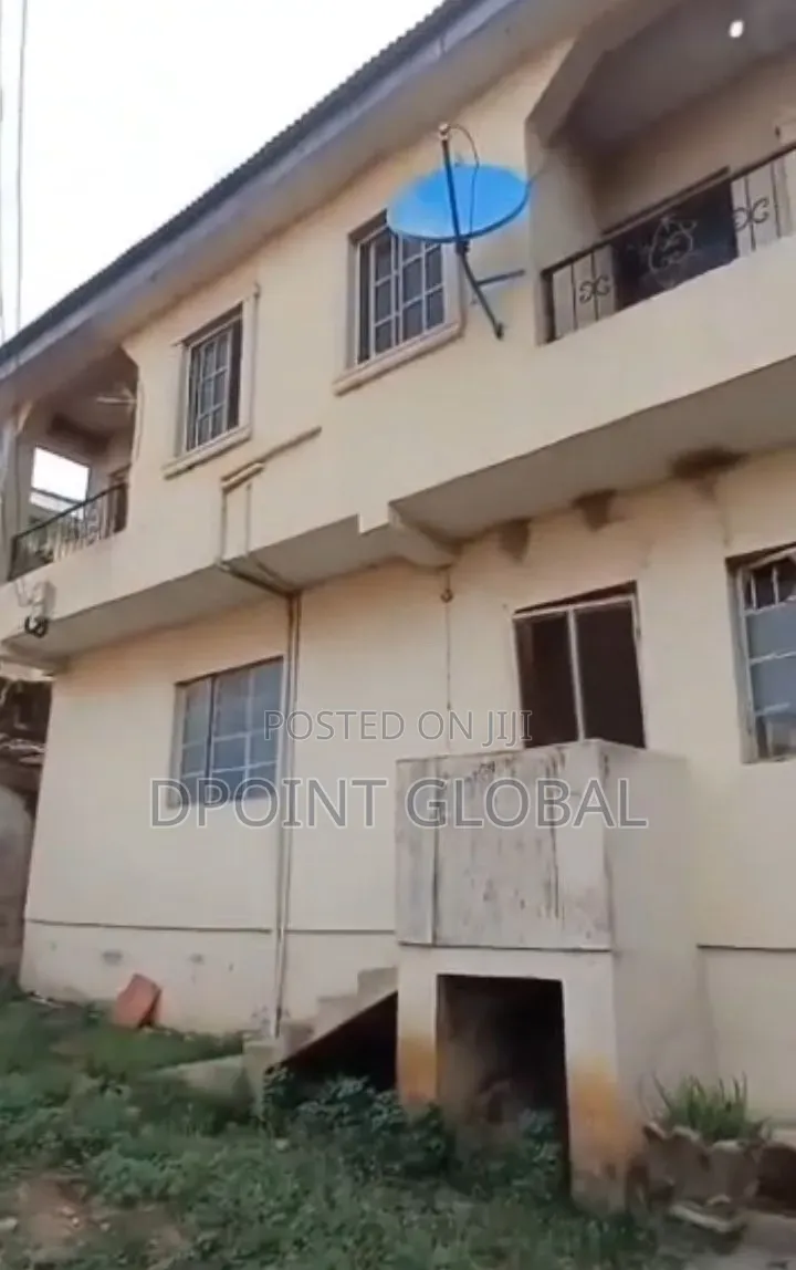 6bdrm Block of Flats in Omole Phase 2 for sale in Omole Phase 2