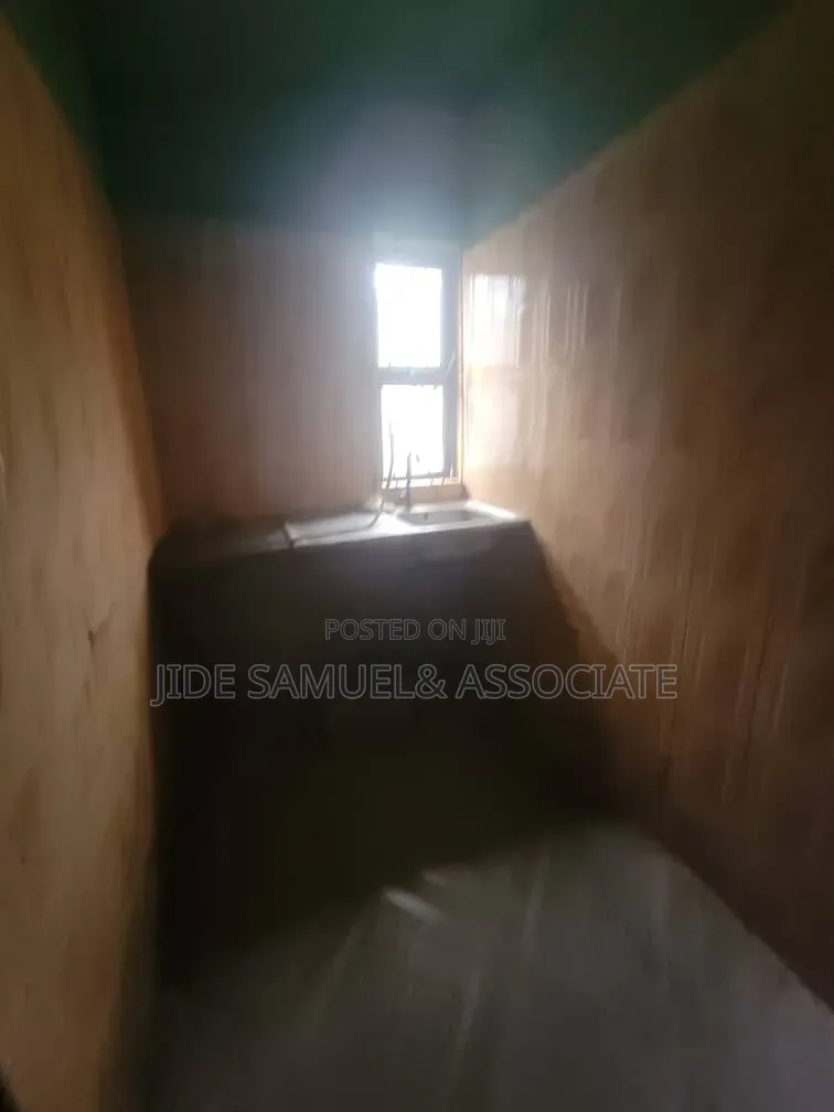 Furnished 3bdrm Block of Flats in Ayobo for rent in Ayobo