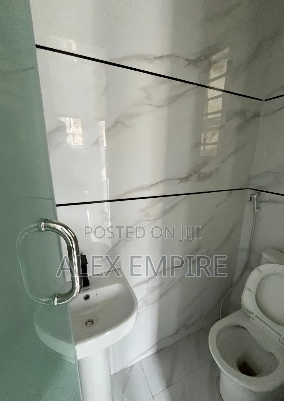 5bdrm Duplex in Ago Palace for sale in Ago Palace