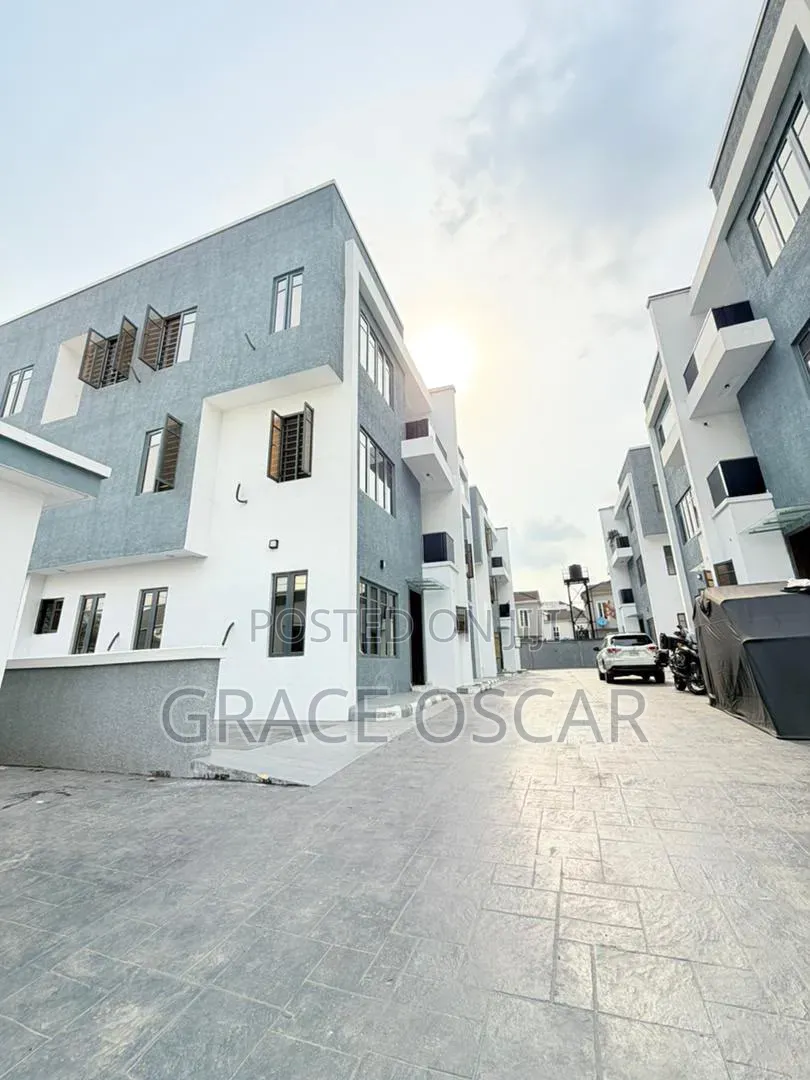 4bdrm Duplex in Anthony Village for sale in Anthony Village