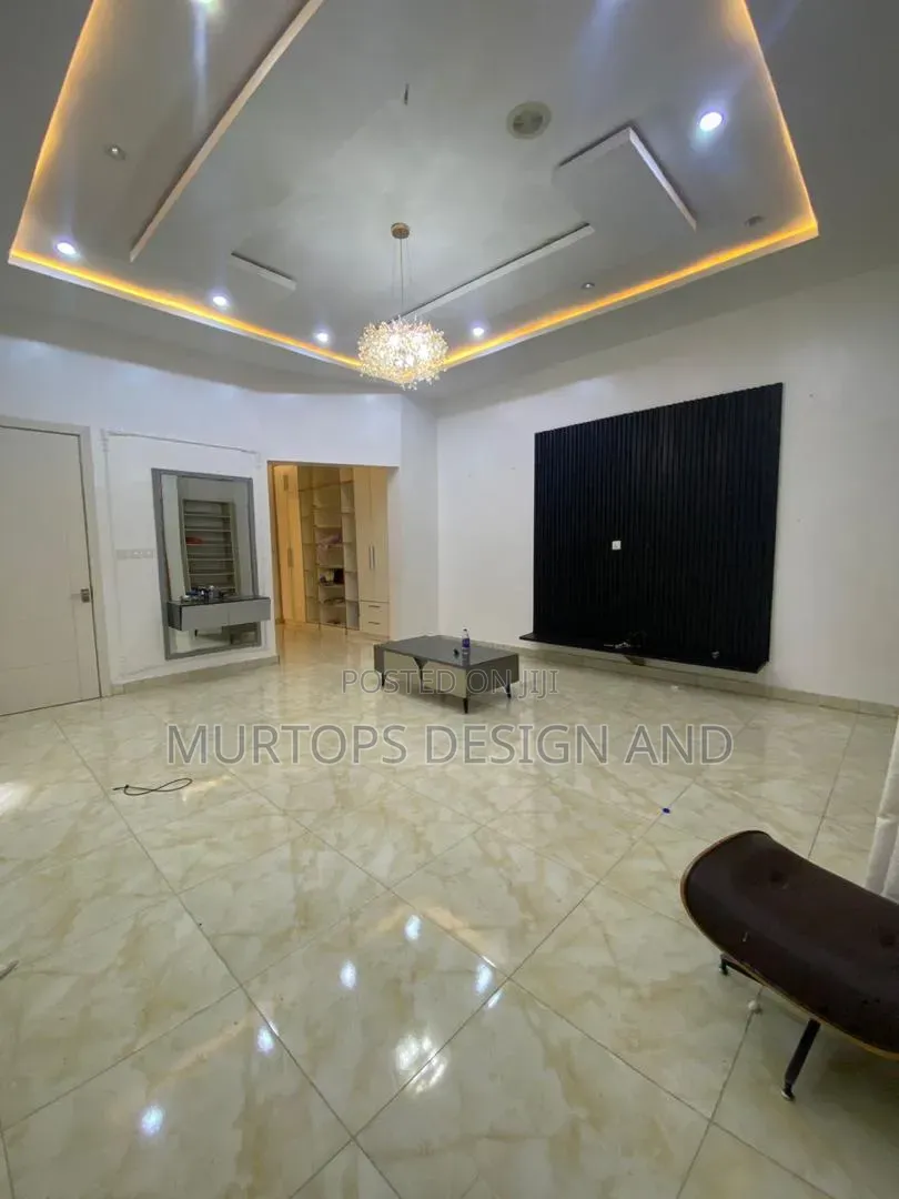 Studio Apartment in Oral Estate, Chevron for rent in Chevron