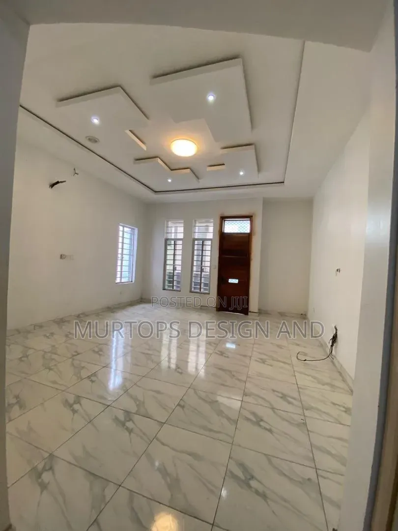 Studio Apartment in Oral Estate, Chevron for rent in Chevron
