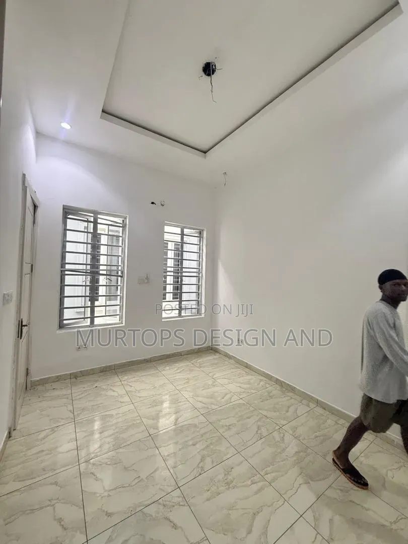 Studio Apartment in Oral Estate, Chevron for rent in Chevron