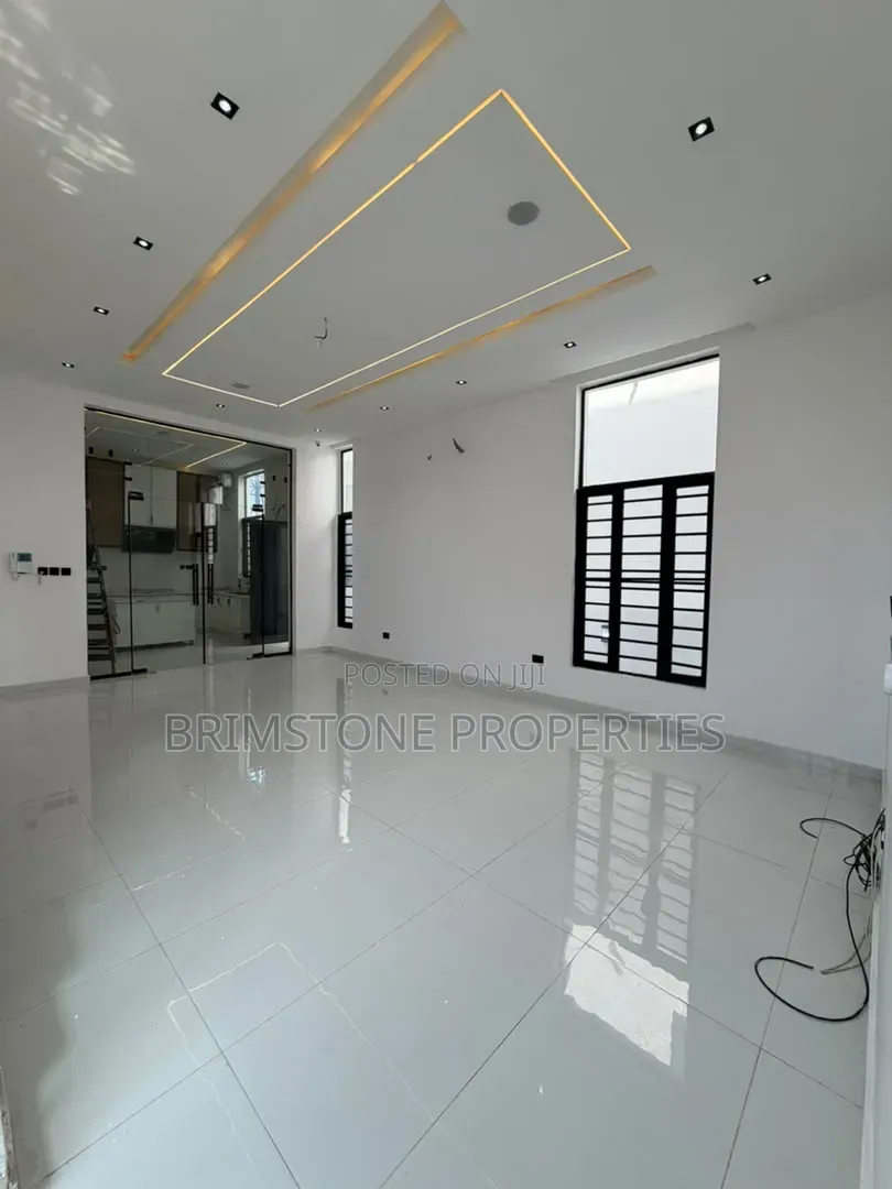 Furnished 4bdrm Duplex in VGC / Ajah for sale in VGC / Ajah