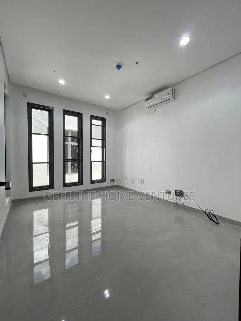 6bdrm Duplex in Awolowo Road for sale in Awolowo Road
