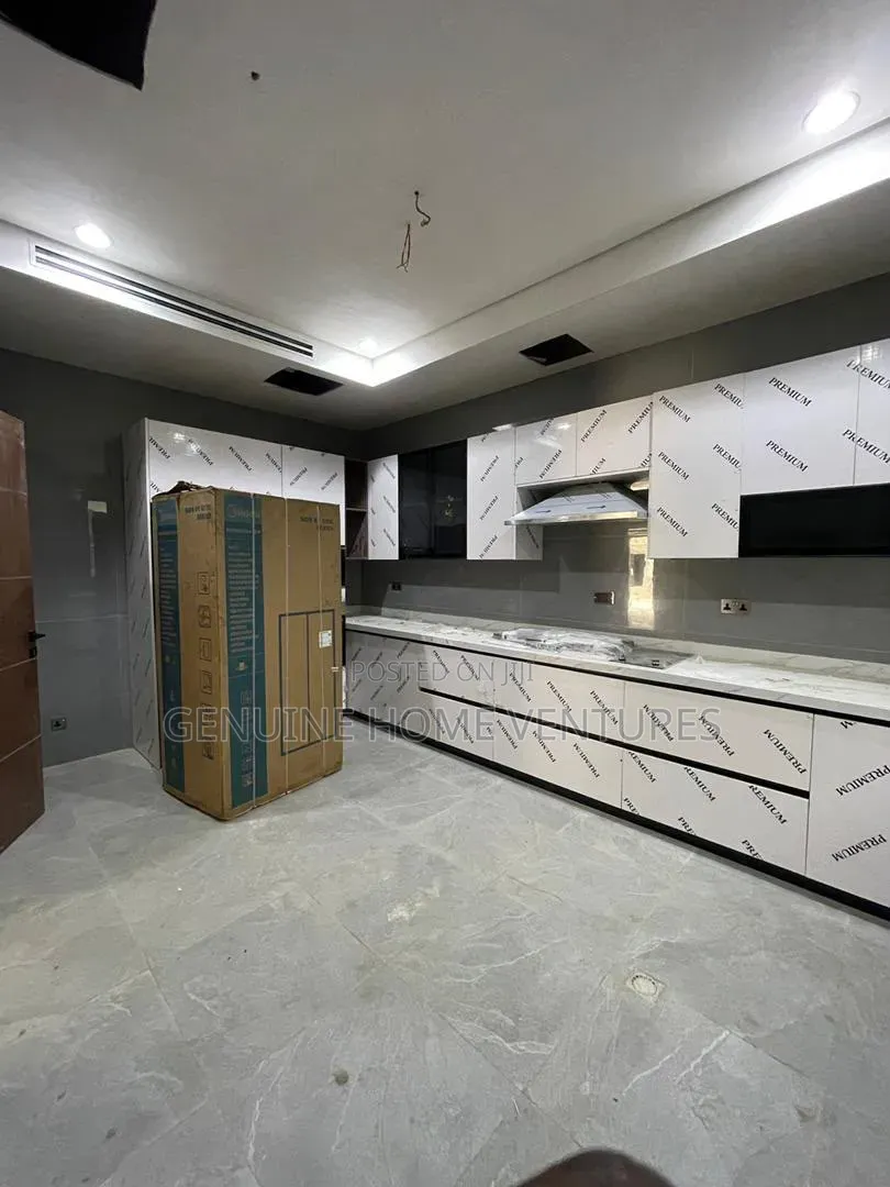 6bdrm Duplex in Awolowo Road for sale in Awolowo Road