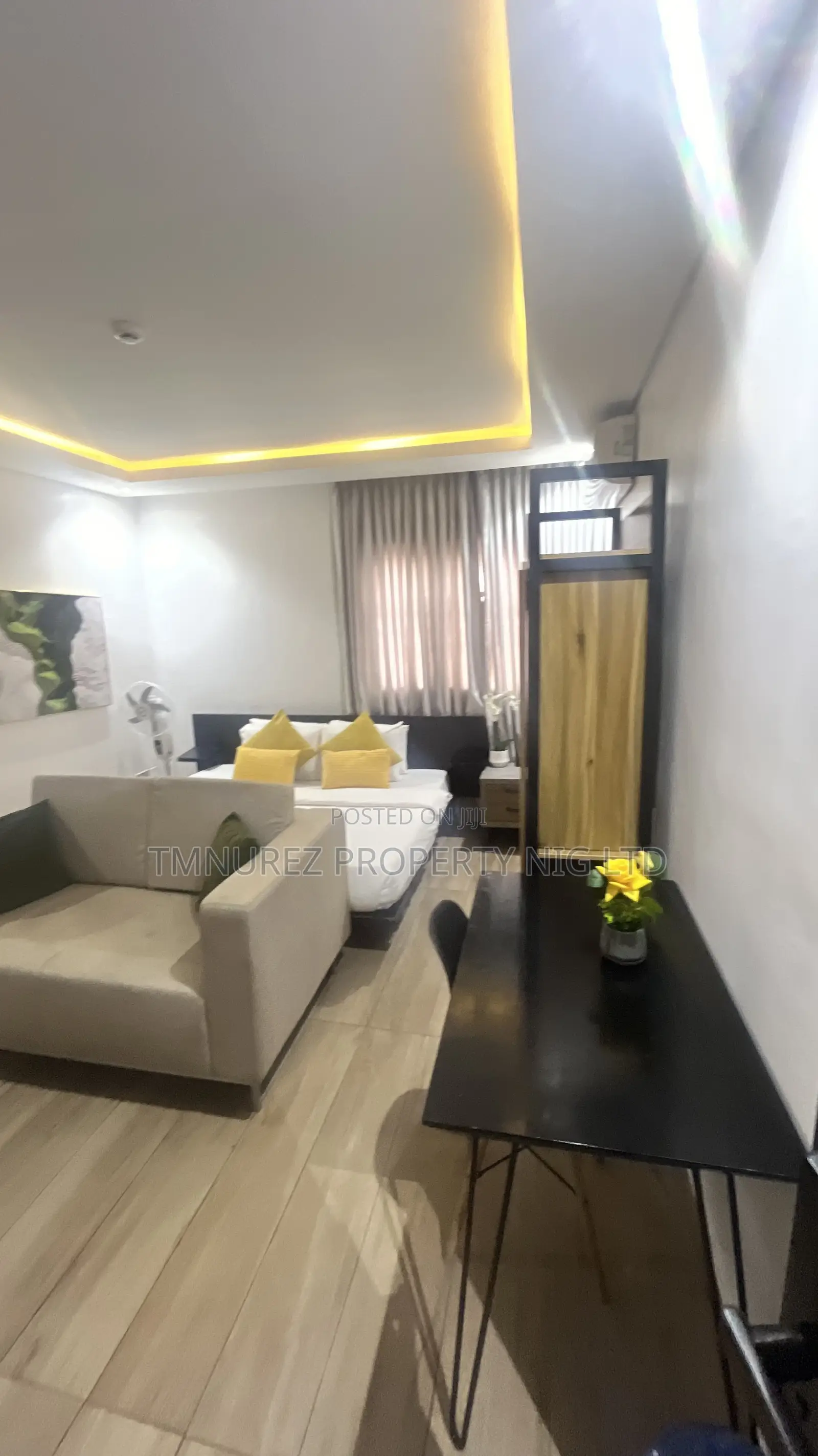 Furnished Studio Apartment in Off Admiralty Main for rent in Lekki Phase 1