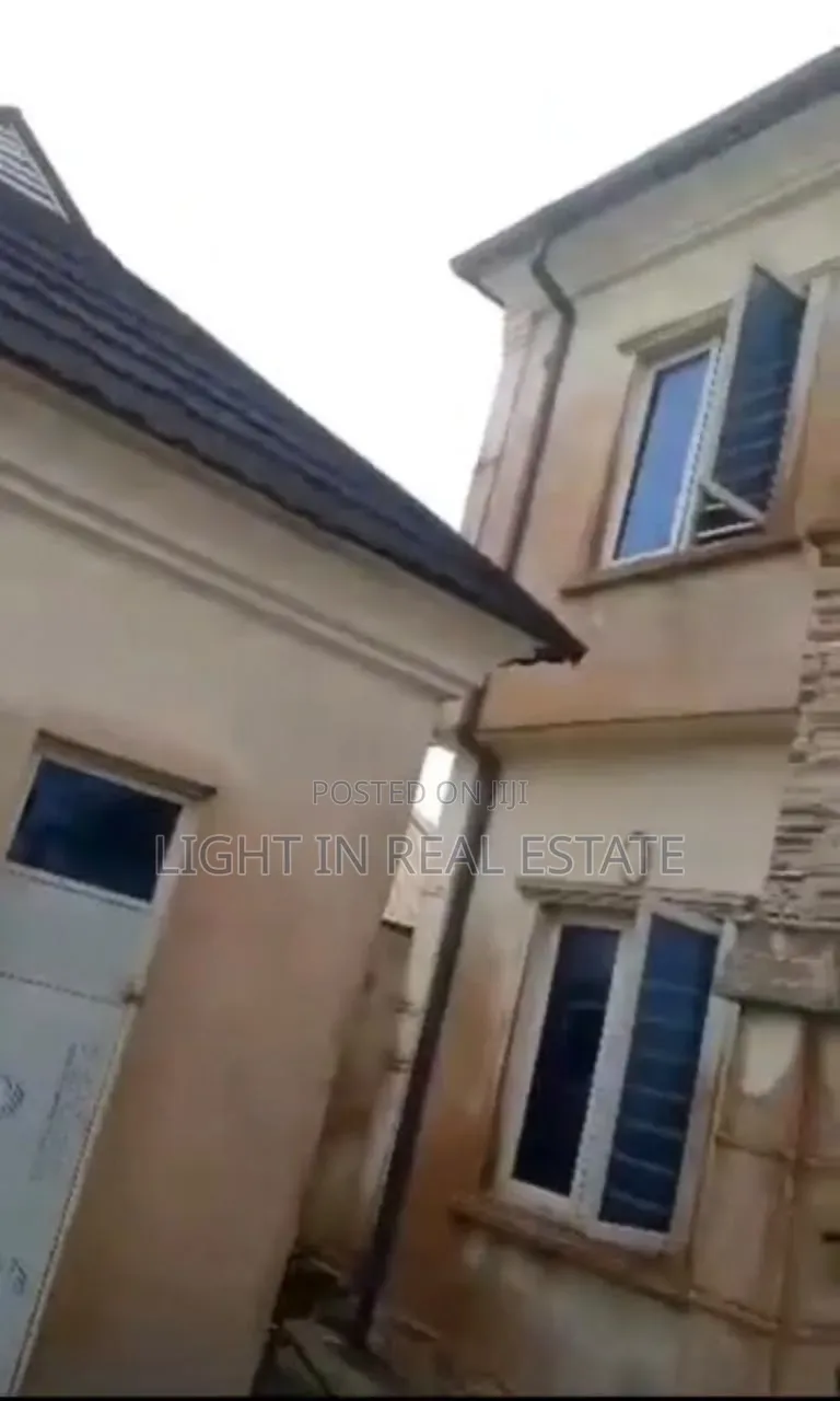 8bdrm Block of Flats in Lekki Phase 1 for sale in Lekki Phase 1