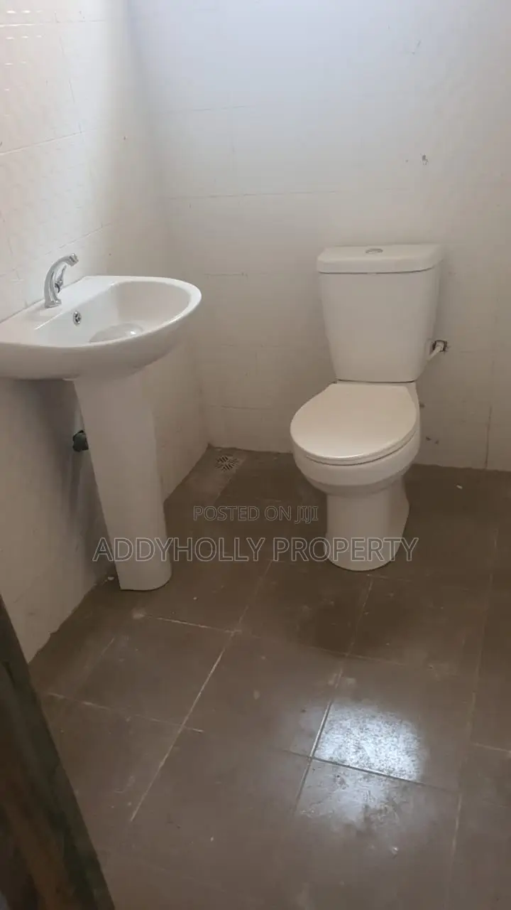 2bdrm Apartment in Ikota for sale in Ikota