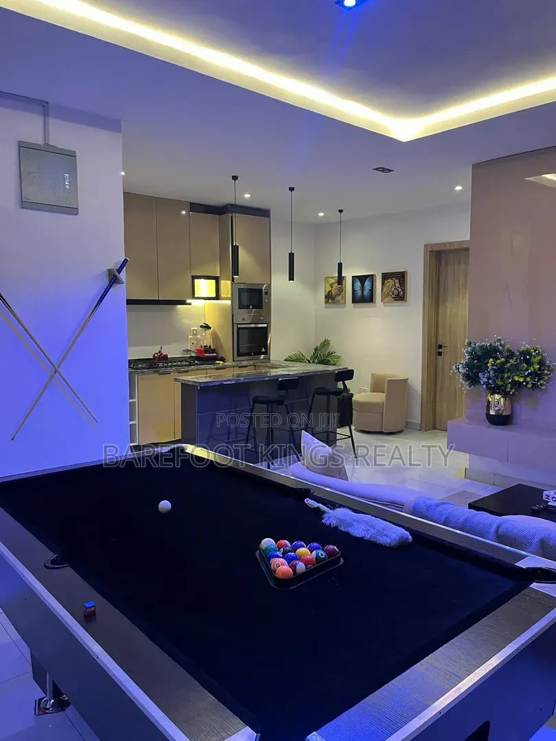 Luxury 2 Bedroom Apartment in Chevron