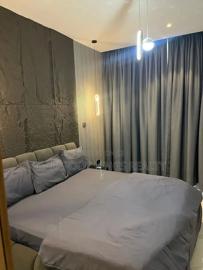 Luxury 2 Bedroom Apartment in Chevron