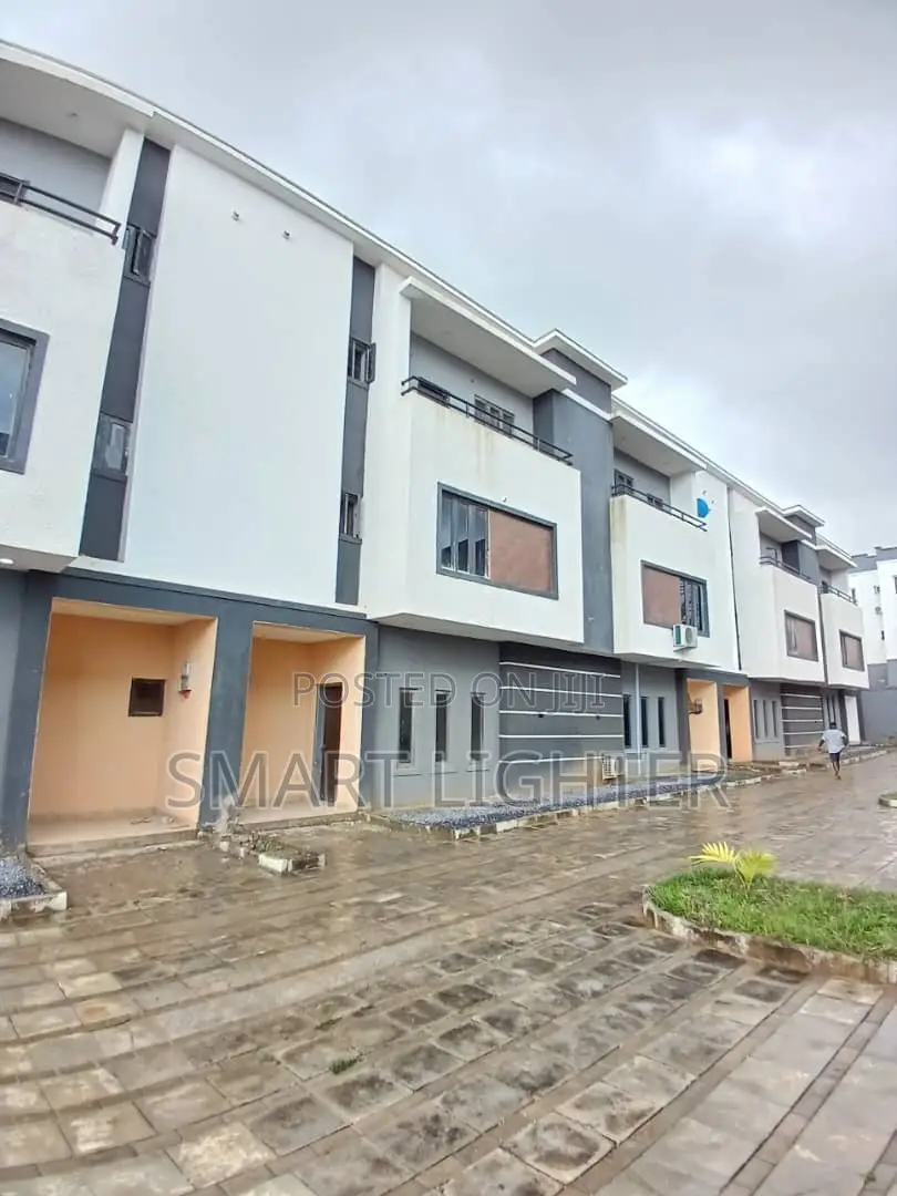 4bdrm Townhouse / Terrace in Kaura for rent in Kaura