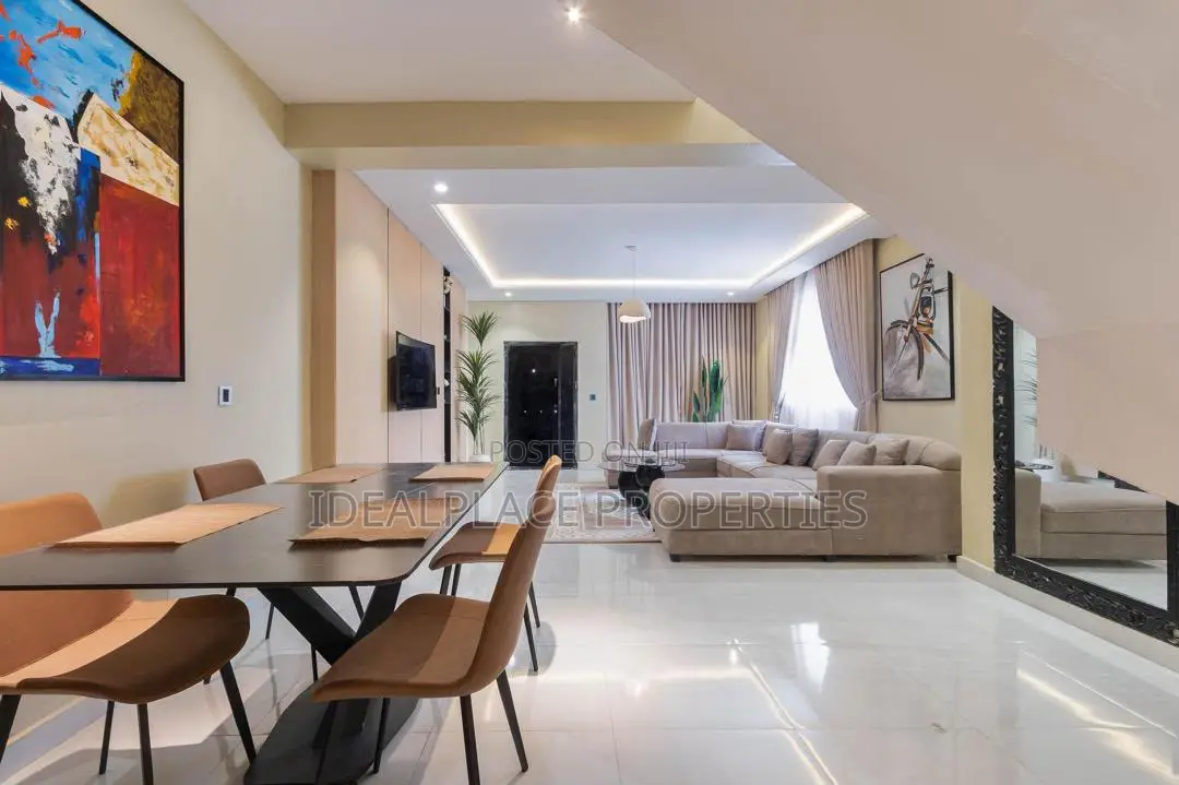 Furnished 2bdrm Maisonette in Lekki Phase 1 for rent in Lekki Phase 1