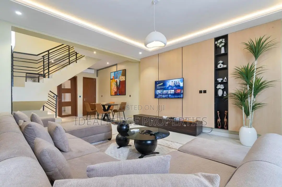 Furnished 2bdrm Maisonette in Lekki Phase 1 for rent in Lekki Phase 1