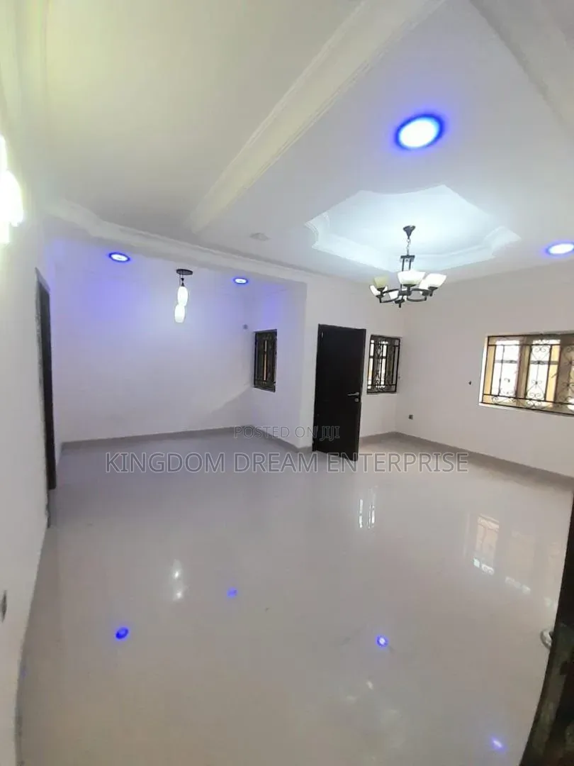 3bdrm Apartment in Thomas Estate Ajah for rent in Thomas Estate