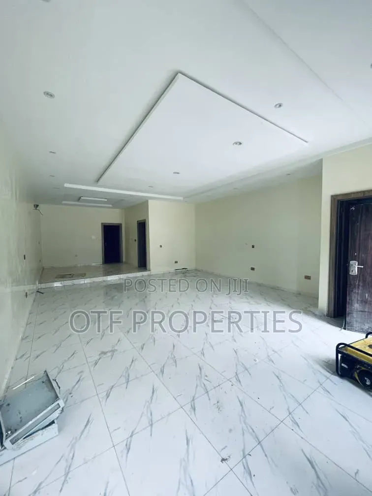 4bdrm Duplex in Kado Main for sale in Kado