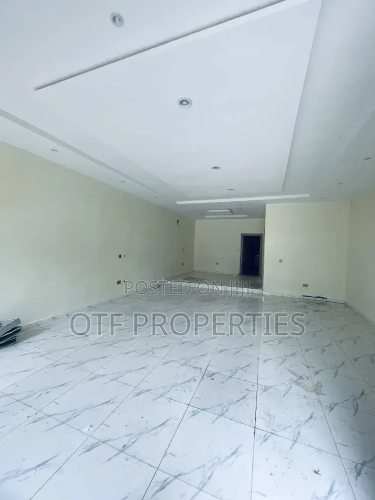 4bdrm Duplex in Kado Main for sale in Kado