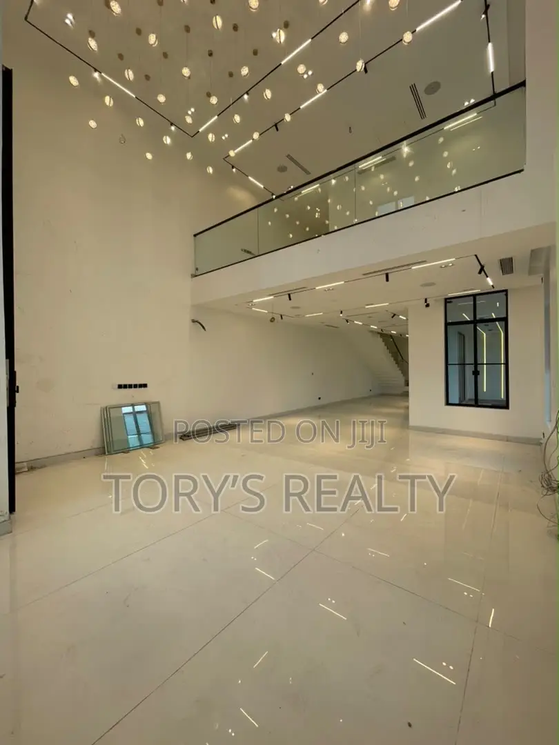 5bdrm Duplex in Ikate for sale in Ikate