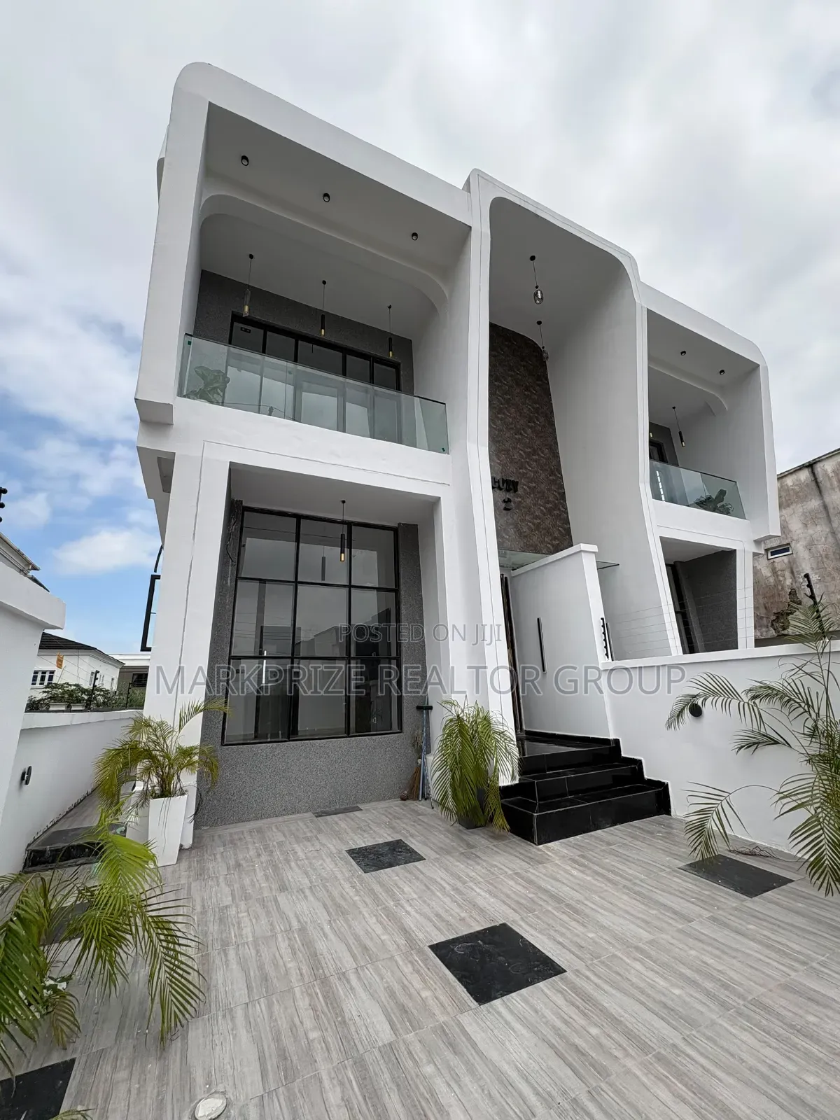 5bdrm Duplex in Ajah Lekki Lagos for sale in VGC / Ajah