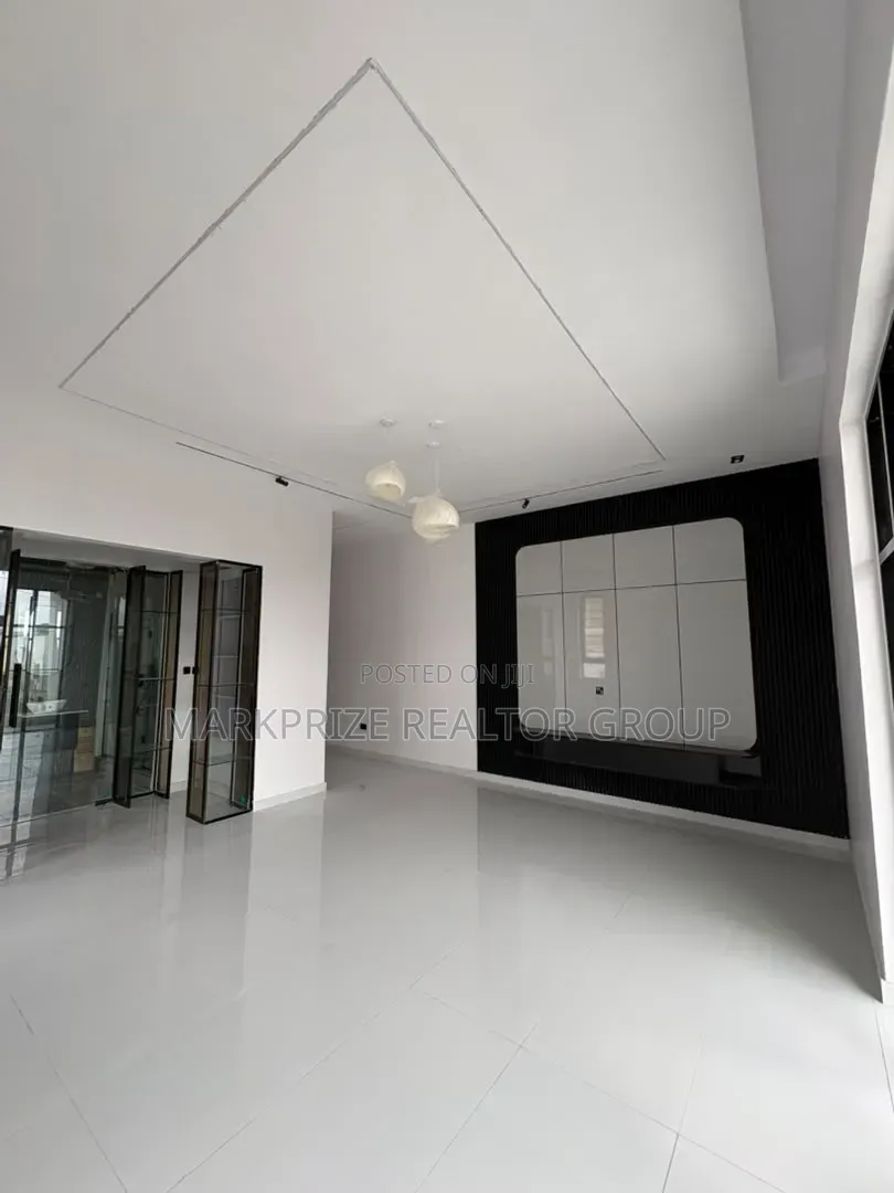 5bdrm Duplex in Ajah Lekki Lagos for sale in VGC / Ajah