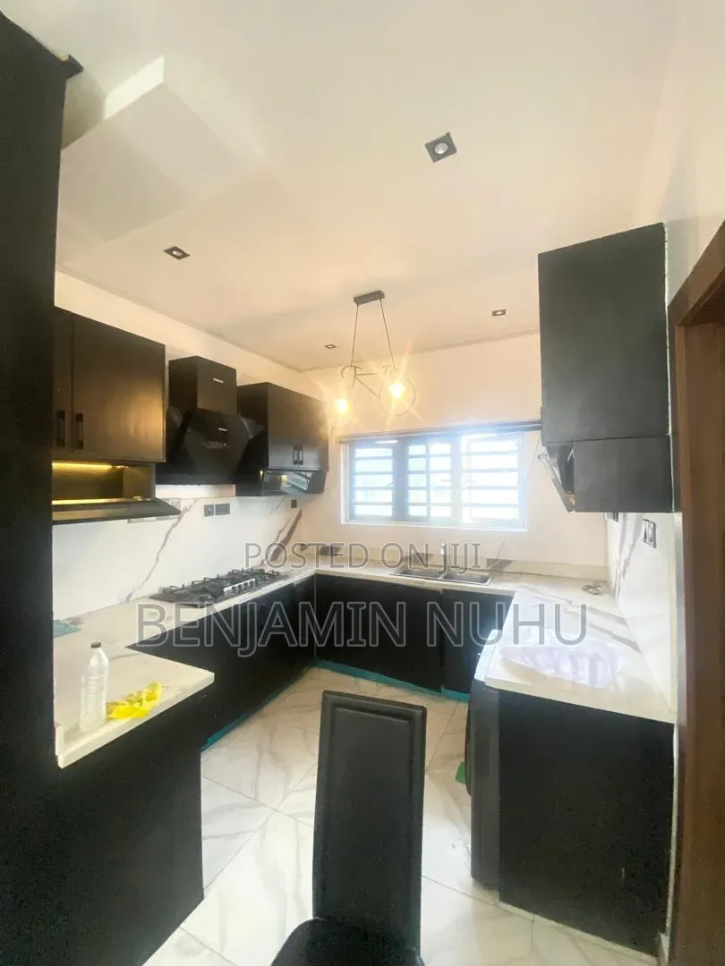 3bdrm Apartment in Lekki Phase 1 for rent in Lekki Phase 1