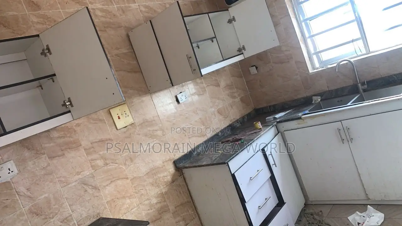 2bdrm Block of Flats in Olofa Estate, Akala Express for rent in Akala Express