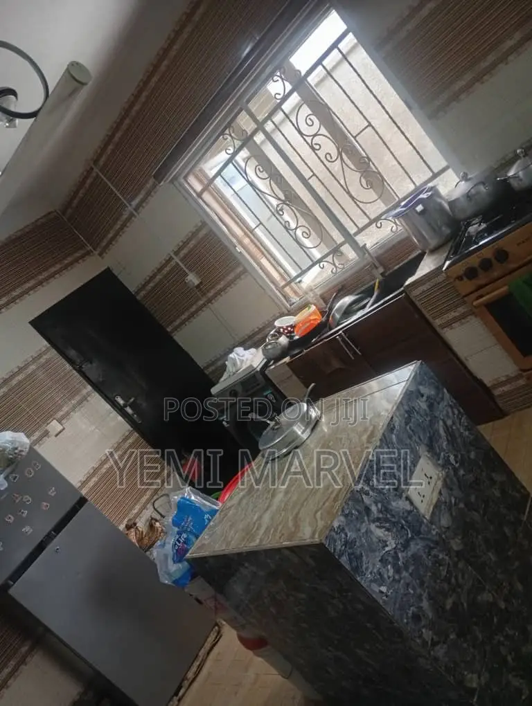 4bdrm Bungalow in Vge Gate 3, Akoto for sale in Akala Express