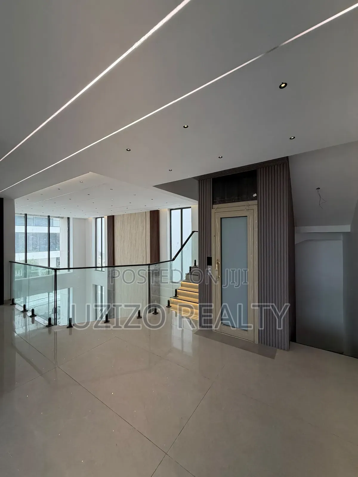 5bdrm Duplex in Lekki Phase 1 for sale in Lekki Phase 1