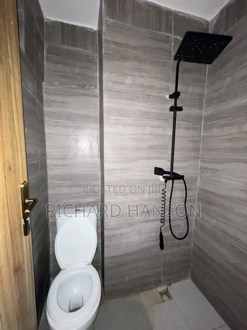 Furnished Studio Apartment in Secured, Victoria Island Extension in Victoria Island Extension