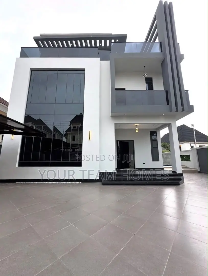 5bdrm Duplex in Apo for sale in Apo Resettlement