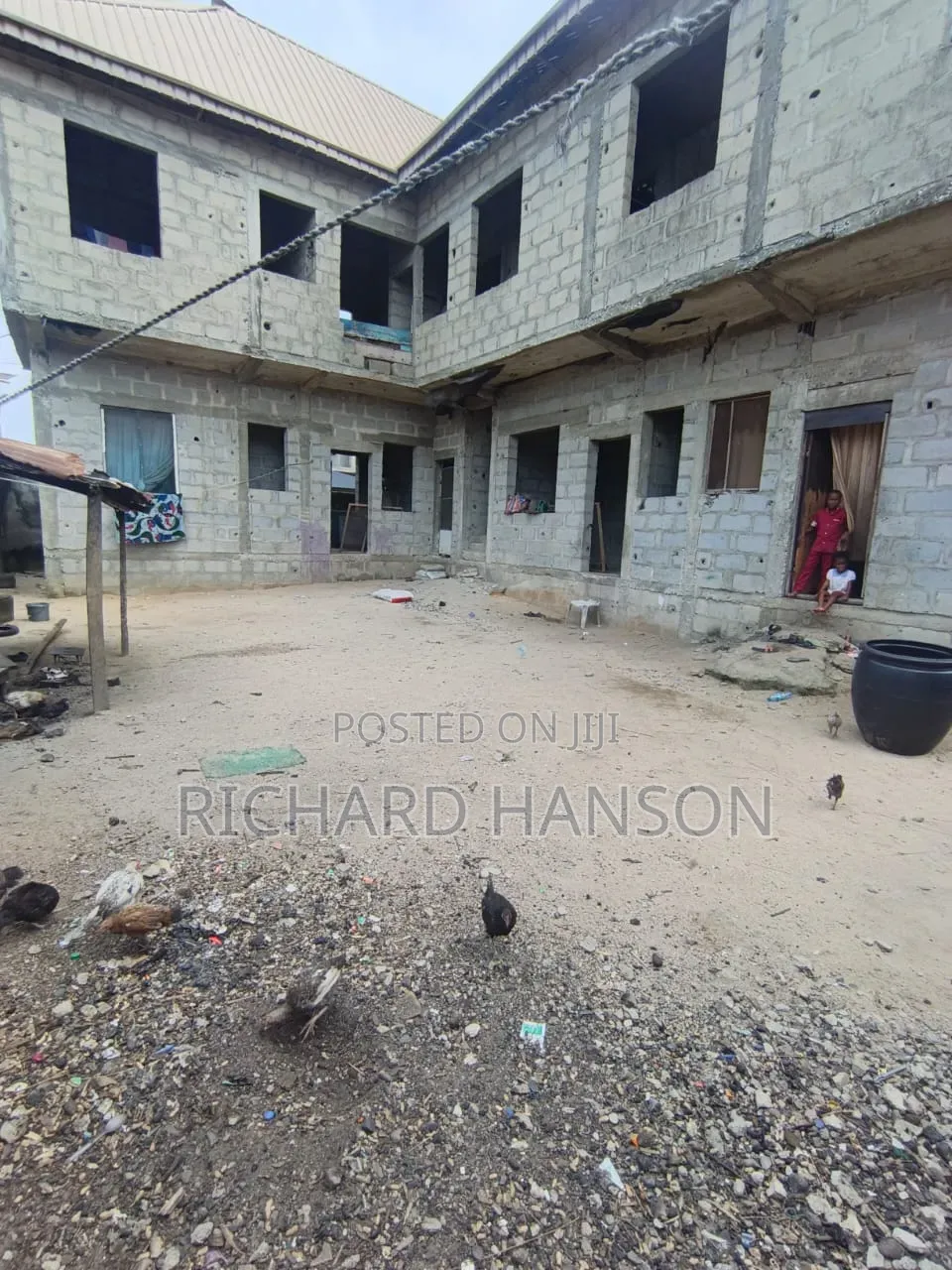 8bdrm Block of Flats in Awoyaya for sale in Awoyaya