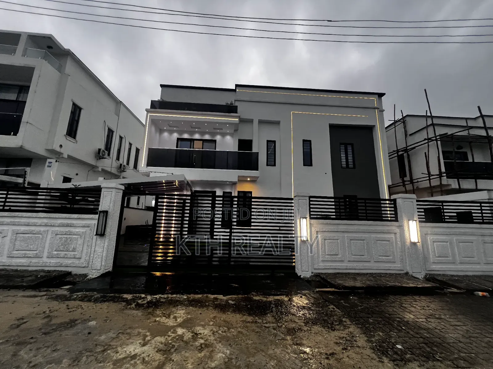 4bdrm Duplex in Lekki Palm City, Ado / Ajah for sale in Ado / Ajah