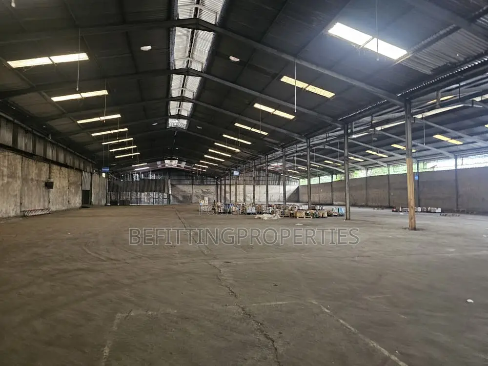 Spacious 4,000 SQM Warehouse for Rent in Surulere