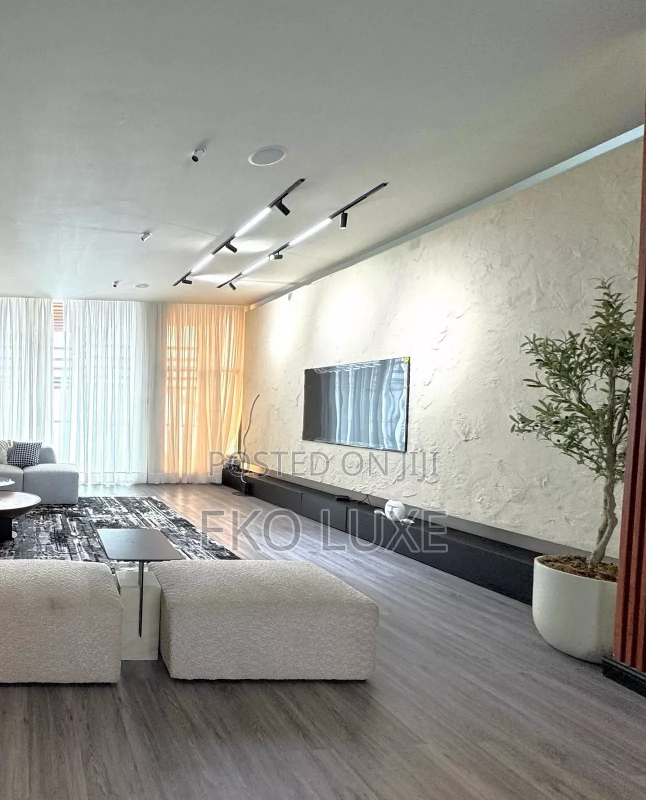 3 Bedroom Luxury Apartment for Shortlets Lekki Conservation Center in Chevron