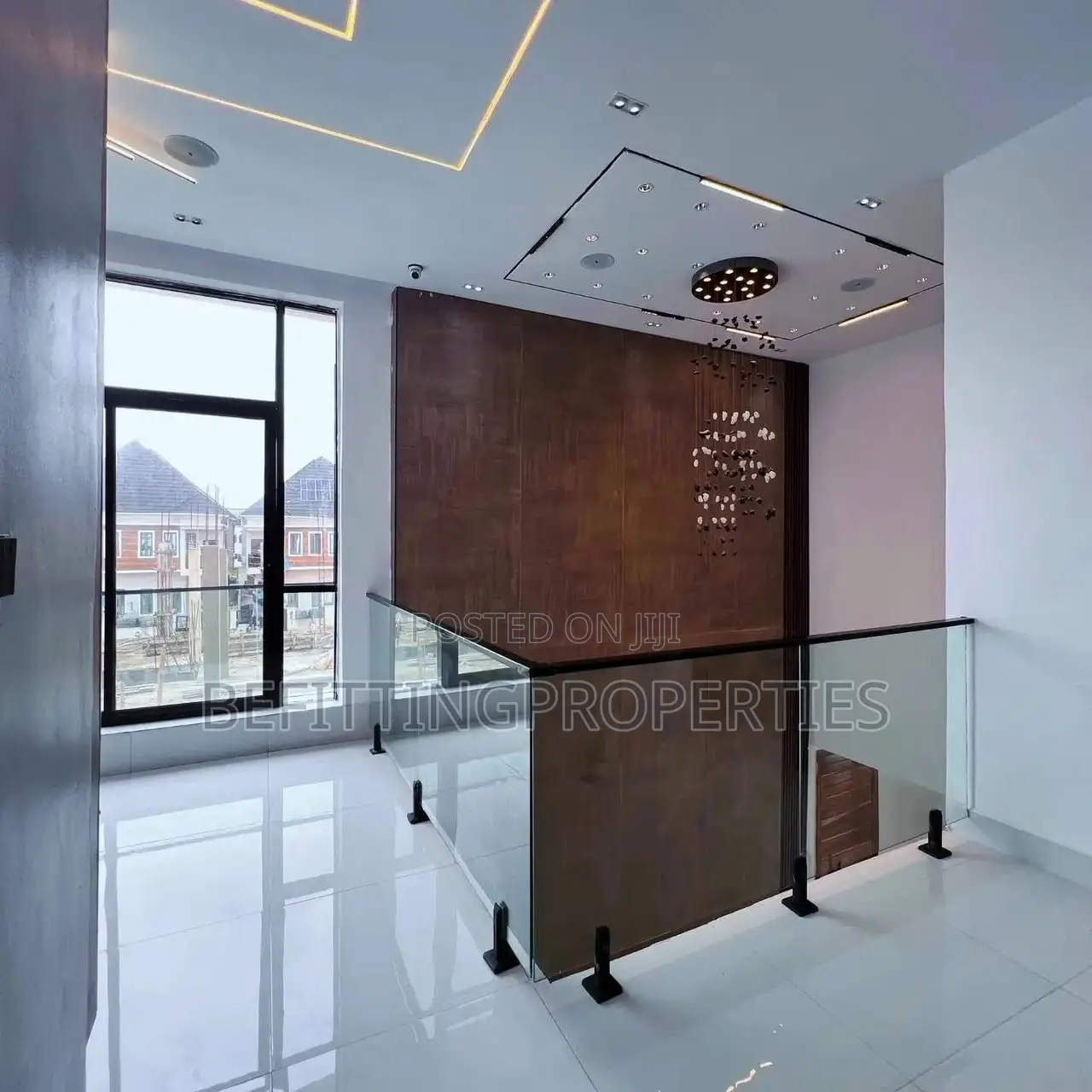 5bdrm Duplex in Lekki for sale in Lekki