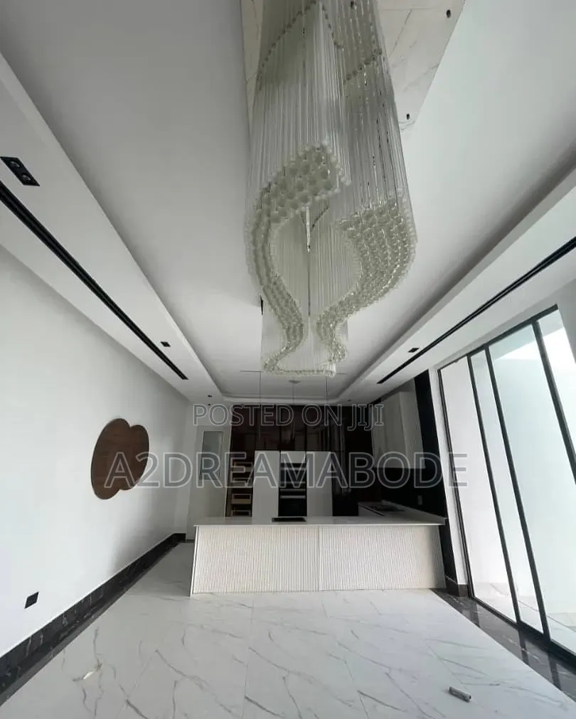 6bdrm Duplex in Cowrie Creek, Ikate for sale in Ikate