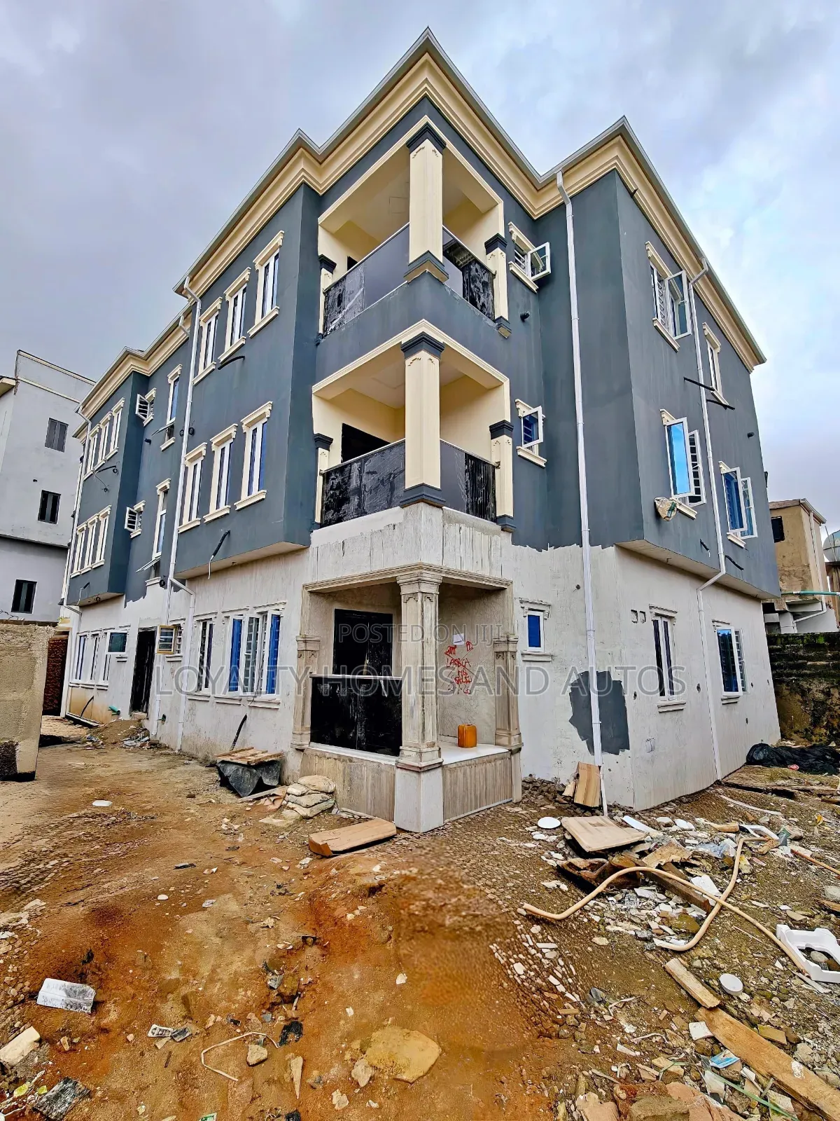 3bdrm Apartment in Opebi for sale in Opebi