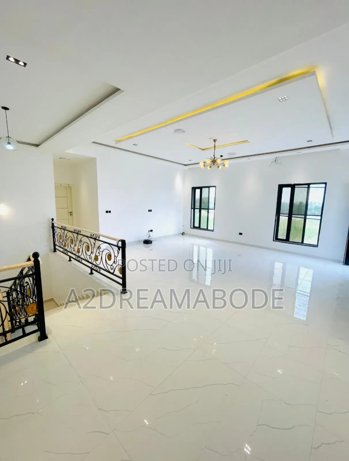 6bdrm Duplex in Chevron for sale in Chevron