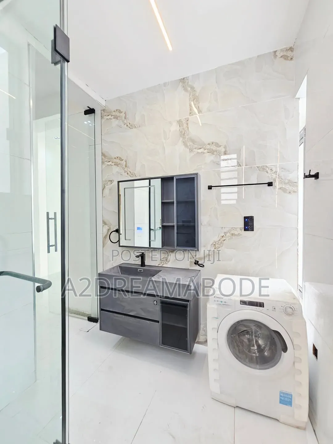 5bdrm Duplex in Lekki Phase 1 for sale in Lekki Phase 1