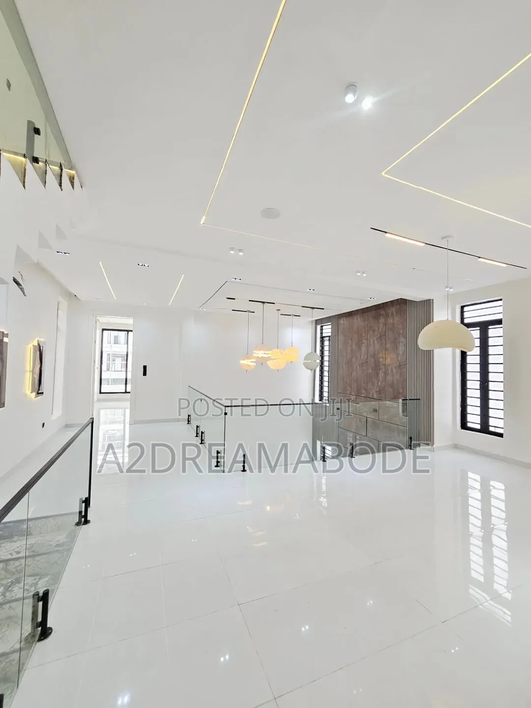 5bdrm Duplex in Lekki Phase 1 for sale in Lekki Phase 1
